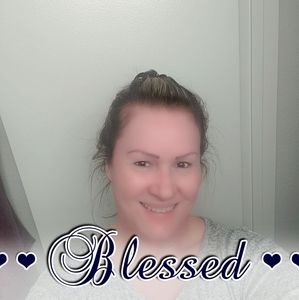 Meet your Posher, Eva